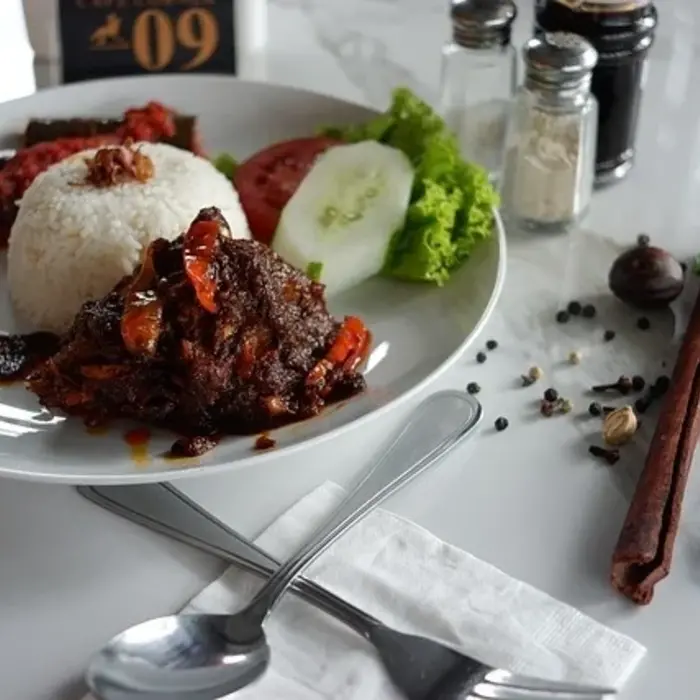 Rendang met daun salamblad