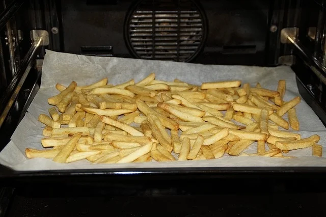Ovenfrietjes met frites patat kruiden
