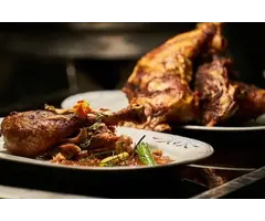 Indische kip curry met djawa kerriepoeder