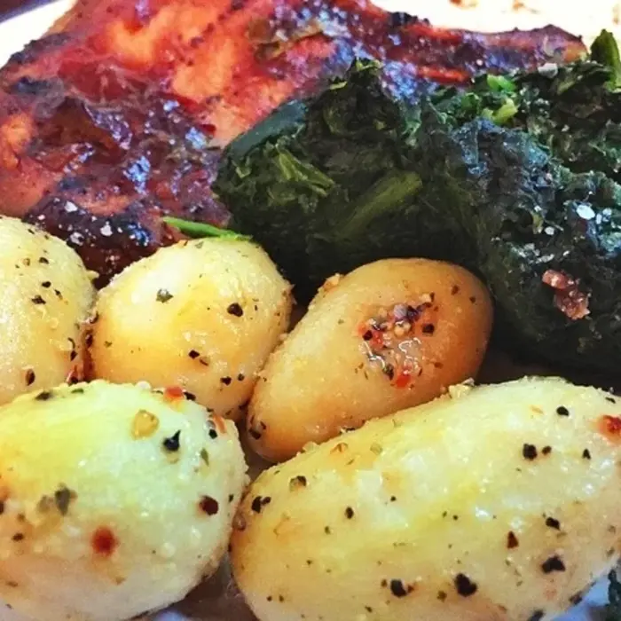 Chipotle kippenstoofpot met de gerookte jalapeno-kruidenmix