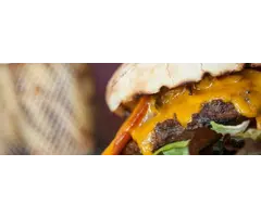 Merguez burger met harissa mayo