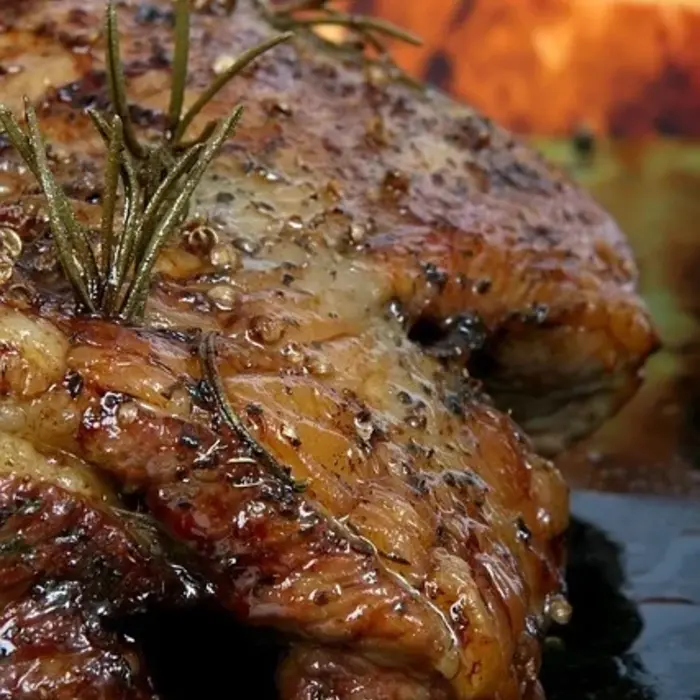 Marokkaanse lamsschotel met mediterraanse smaak