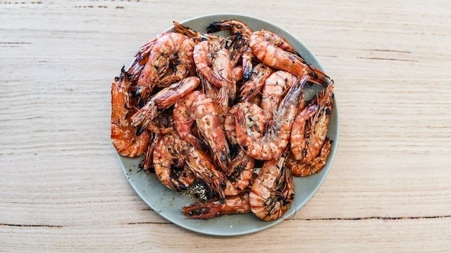 Gegrilde garnalen met seafood rub