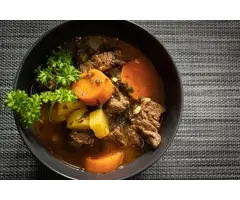 Runderstoofpot met bouillonpoeder vlees