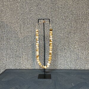 Ketting Kralen op standaard
