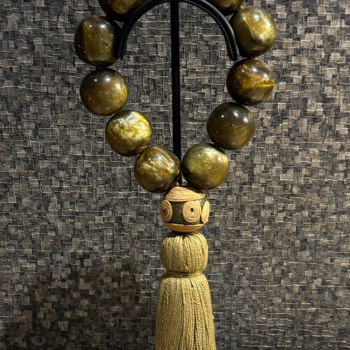Ketting kralen met dot op standaard  Olijf