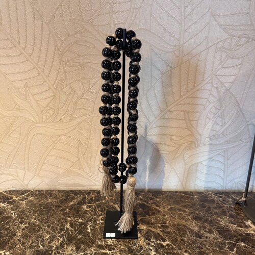 Ketting op voet zwart