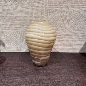 Vaas Beige