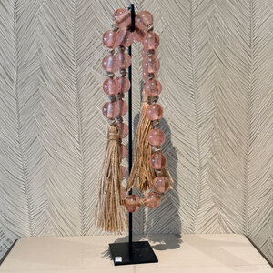 Ketting op voet Oud Roze Ketting op voet Oud Roze
