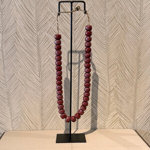 Ketting Kralen op standaard Burgundy