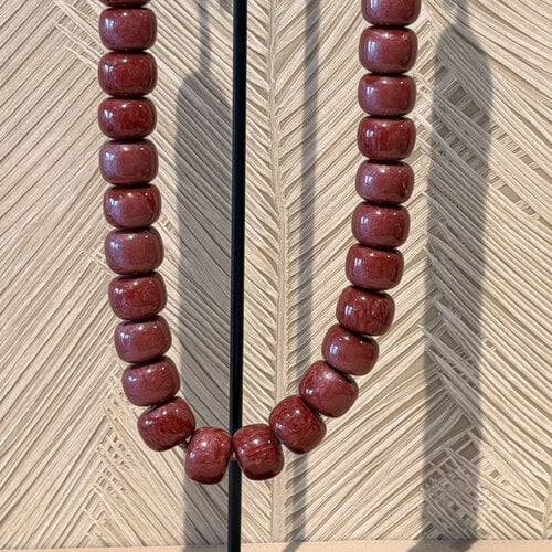 Ketting Kralen op standaard Burgundy
