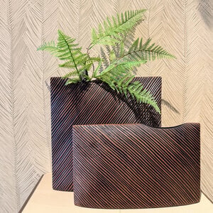 Vaas bruin hout smal Vaas bruin hout smal