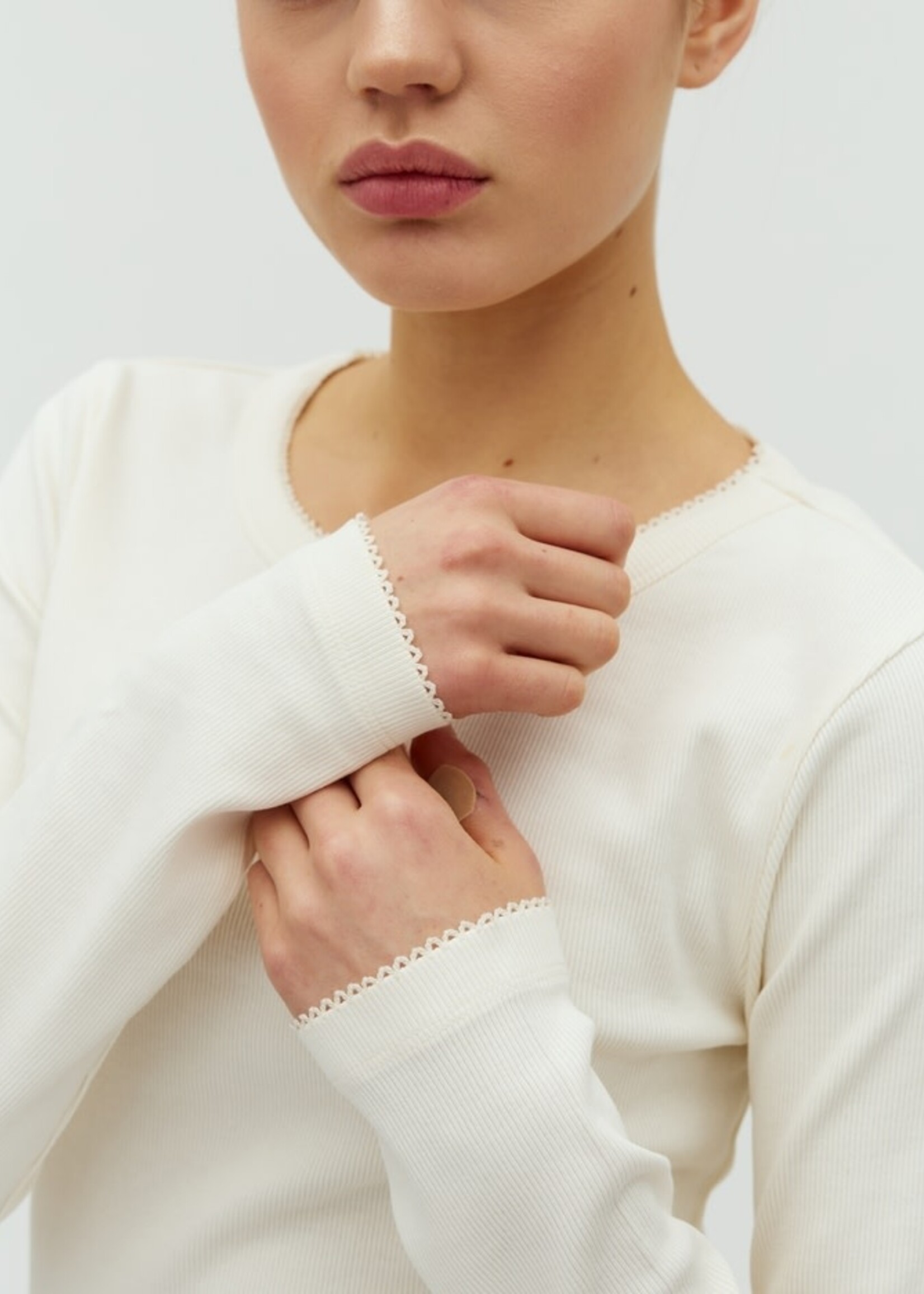 MbyM Otis LS Crochet-M Evelyn