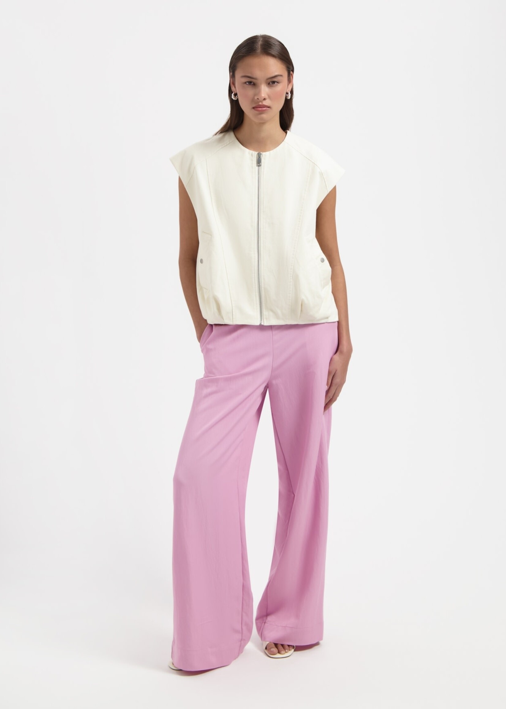 Nous Sommes Labels Talia Vest