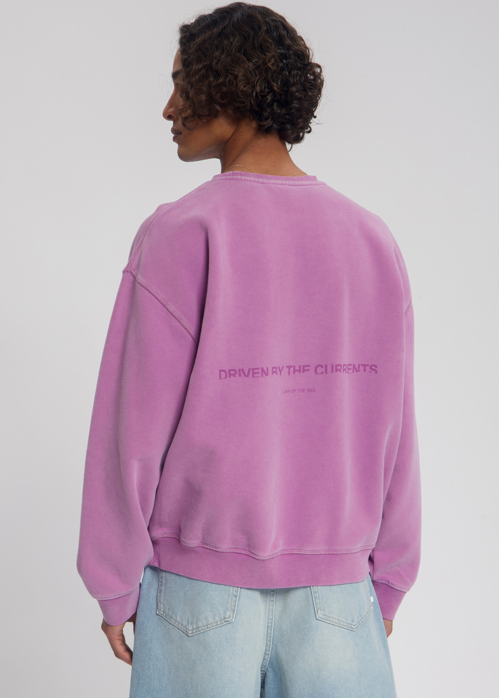 Law of the Sea TORRIA GARMENT DYED CREWNECK