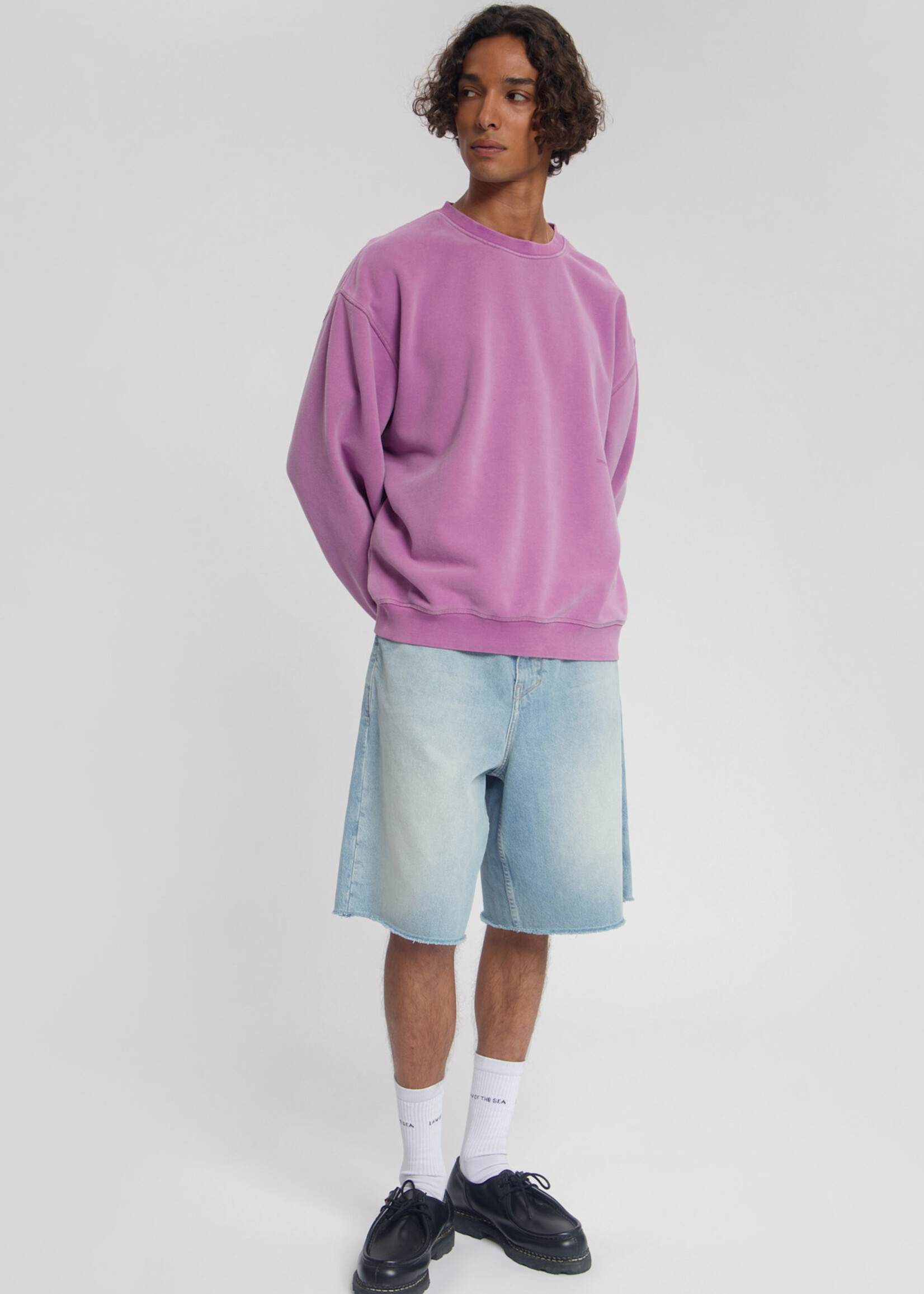 Law of the Sea TORRIA GARMENT DYED CREWNECK