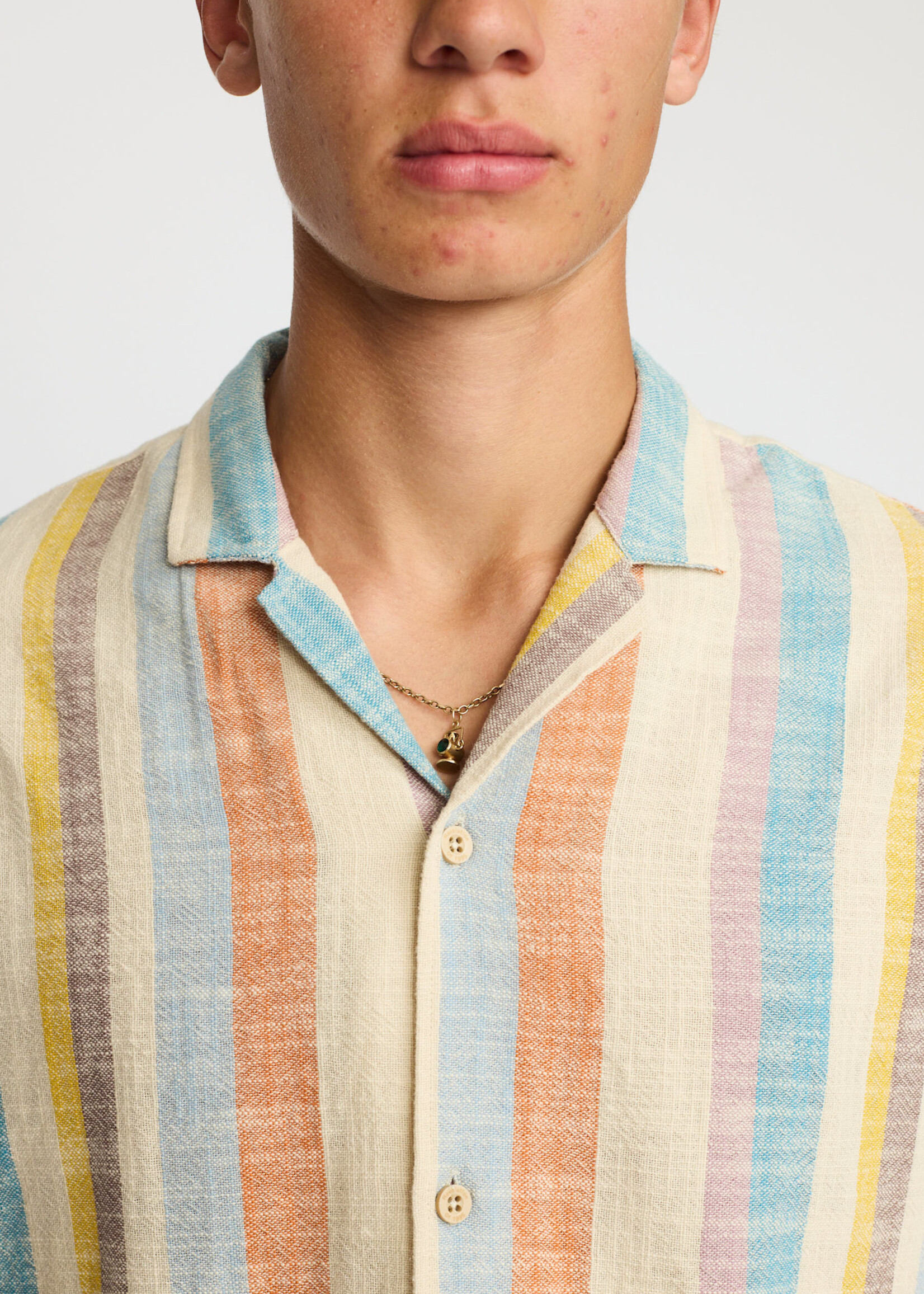 REVOLUTION 3918 Short-sleeved Cuban Shirt