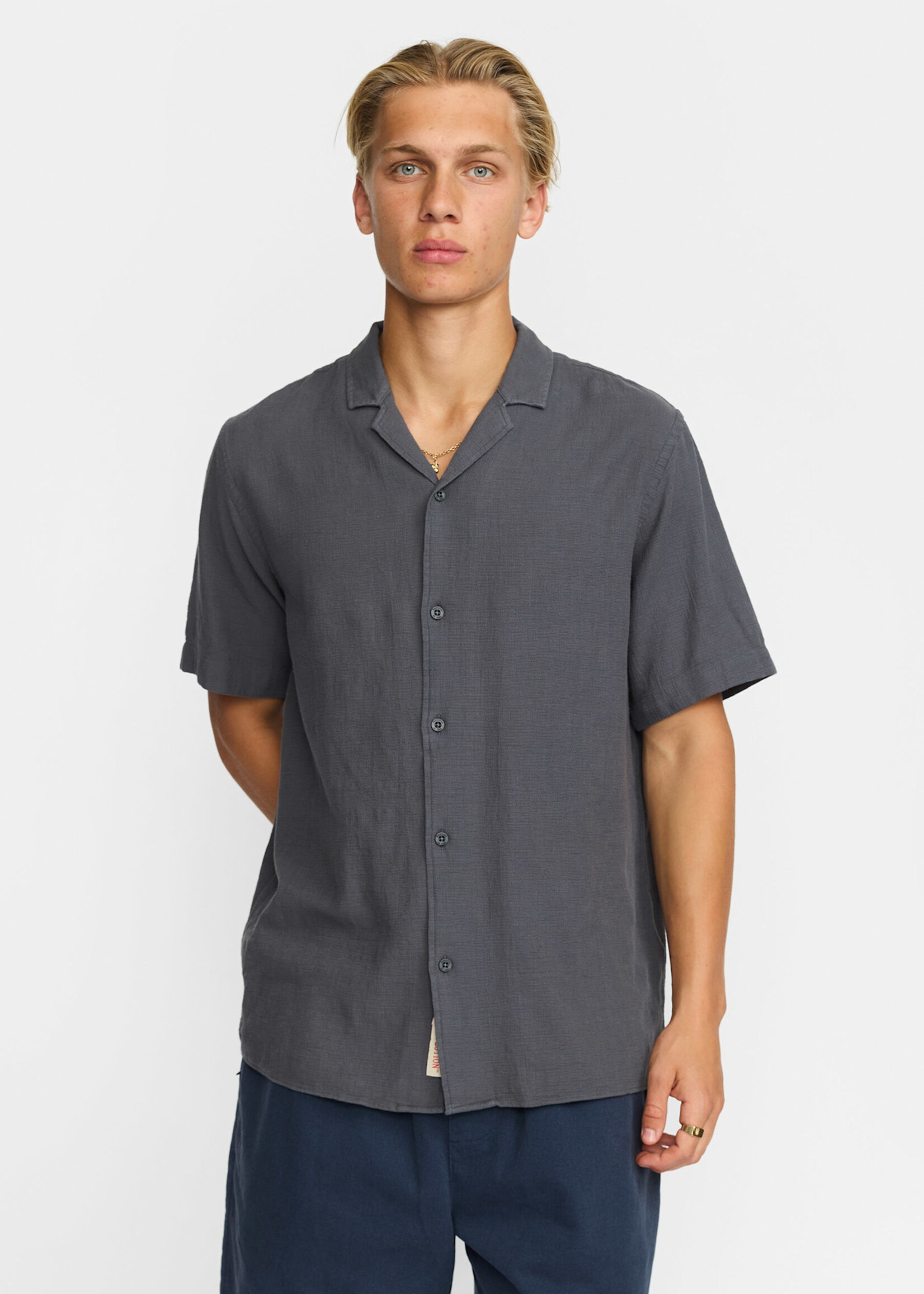 REVOLUTION 3927 Short-sleeved Cuban Shirt