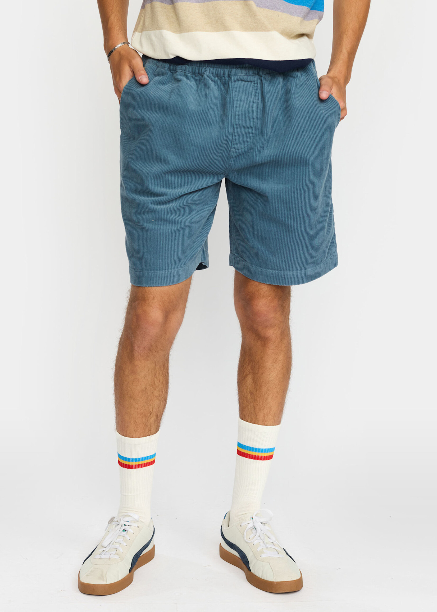 REVOLUTION 4053 Long Casual Shorts