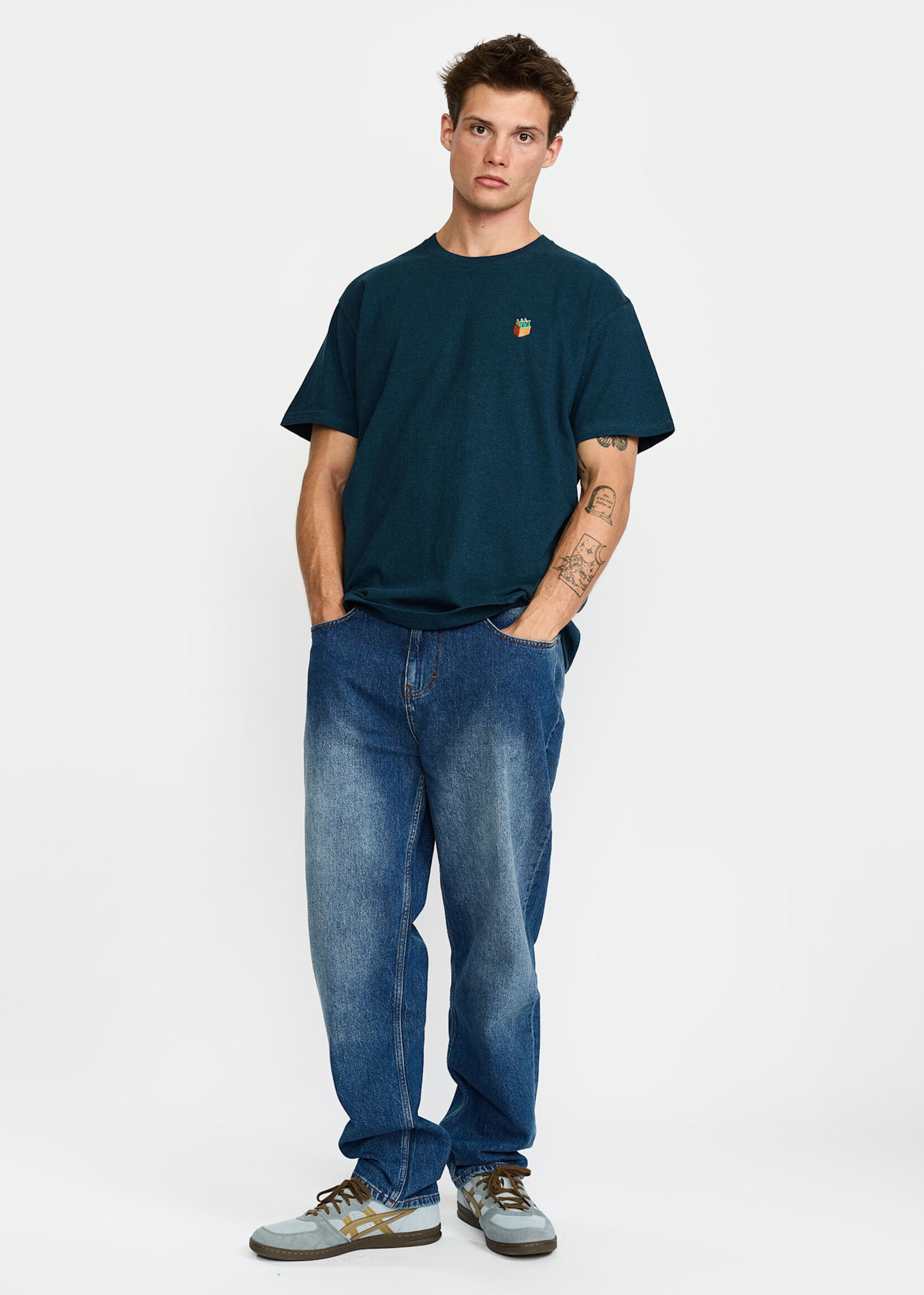 REVOLUTION 1456 SIX Application T-Shirt