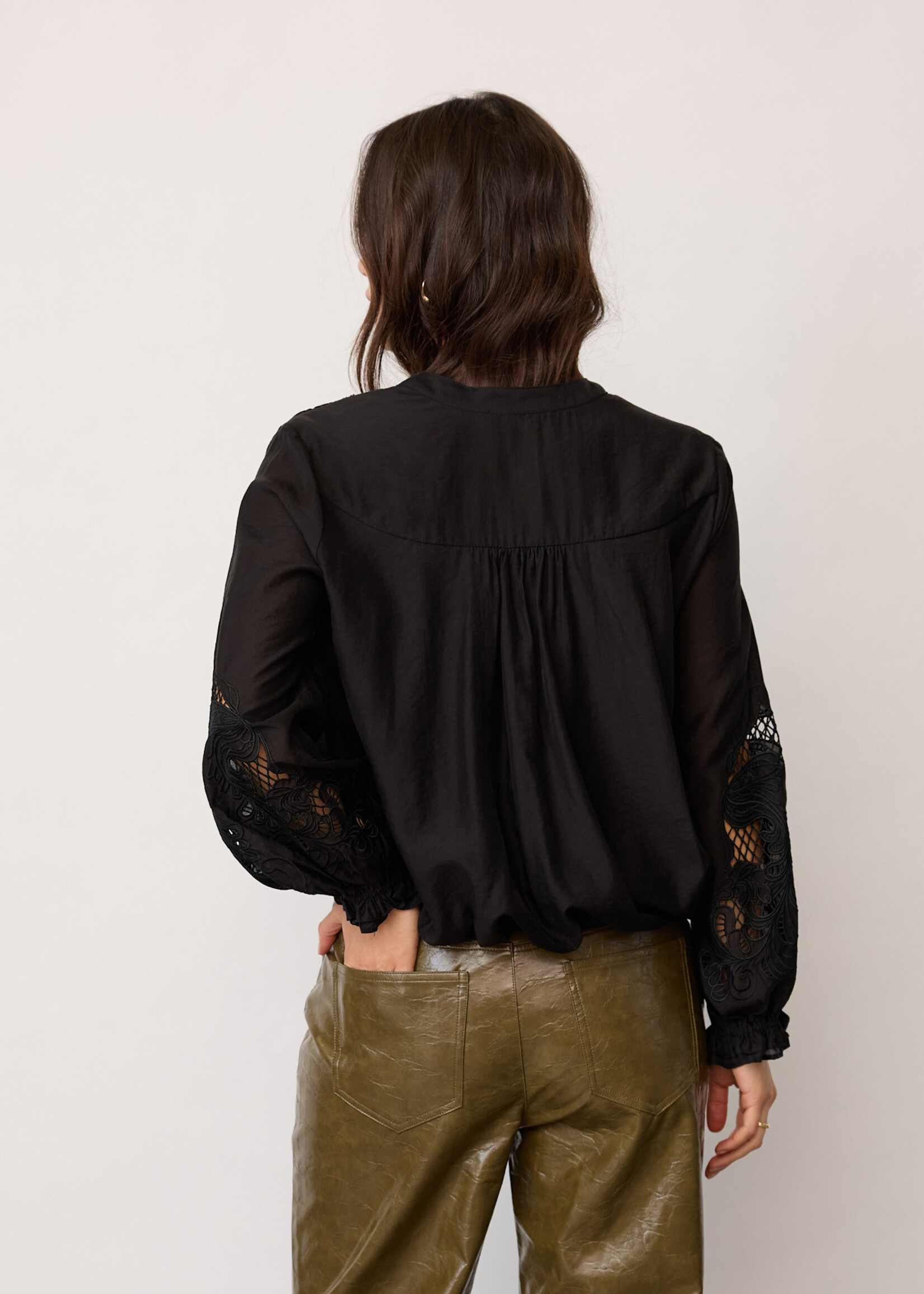 Cocouture DelinCC Balloon Emb Shirt