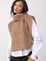 Cocouture FeraCC Faux Collar