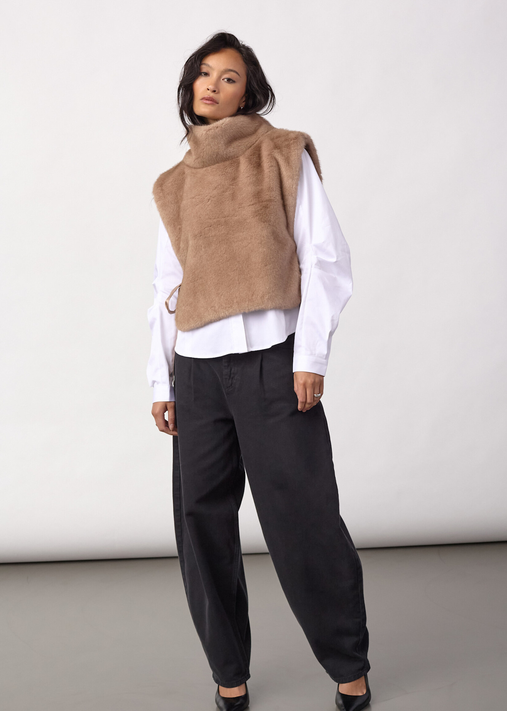 Cocouture FeraCC Faux Collar