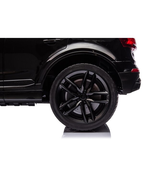 Carro elétrico infantil Audi Q7, 12 volts, pneus de borracha e muito mais!