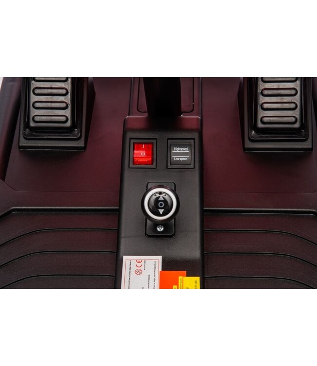 Carrinho elétrico infantil de 24 volts, pneus de borracha, assento em pele sintética!