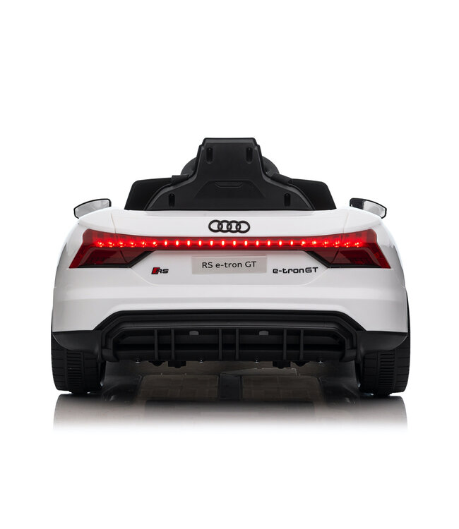 Audi RS e-tron GT, ¡un vehículo eléctrico infantil de 12 voltios con módulo de música y mucho más!