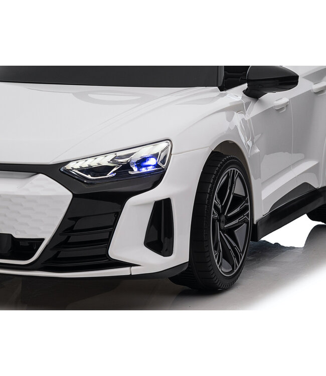 Audi RS e-tron GT, um veículo elétrico infantil de 12 volts com módulo de música e muito mais!