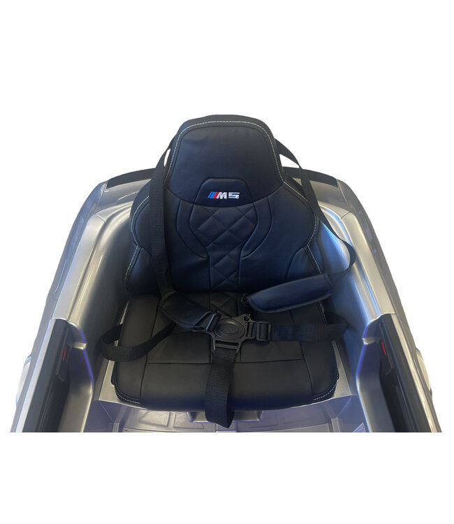 BMW M5, bateria de lítio, bancos em pele, pneus de borracha, carrinho elétrico para criança