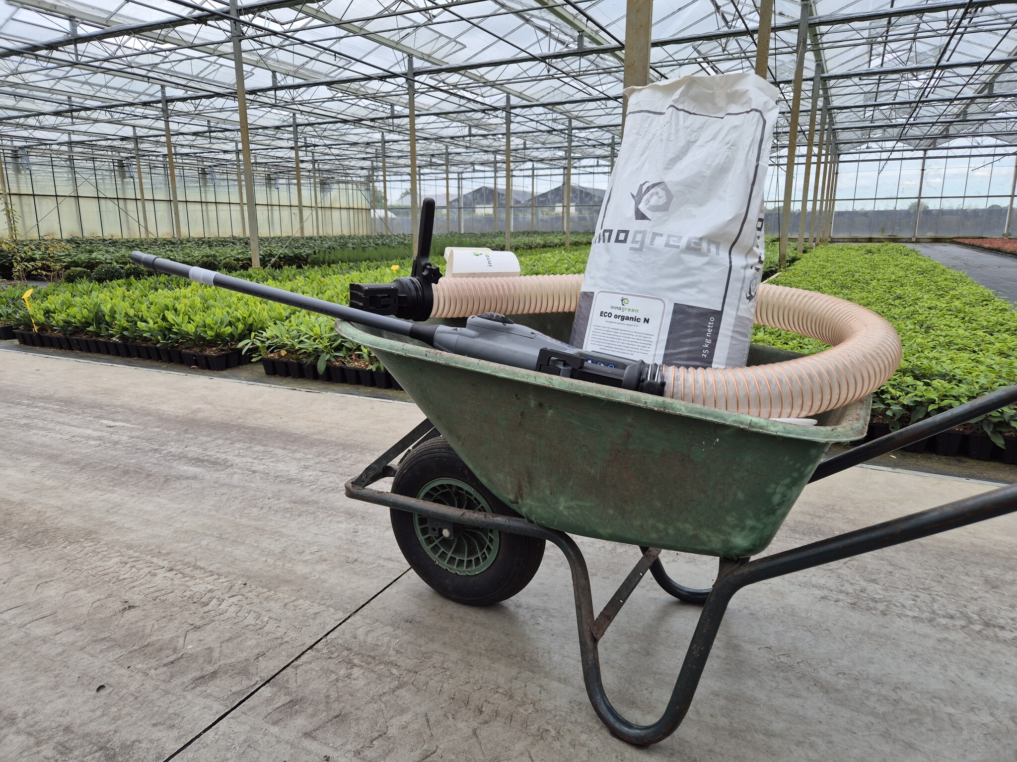 Innogreen met topdresser