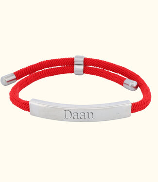 Briansa Armband Met Zilverkleurig Naamplaatje In Rood
