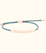 Elegant gevlochten grijze armband met gepersonaliseerd rosé goudkleurig naamplaatje