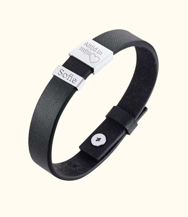 Moderne leren armband met 1 t/m 5 gravure plaatjes voor een persoonlijke boodschap