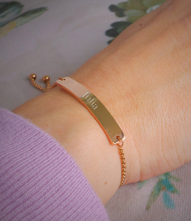 Moderne slide armband met naam en verstelbare schuifsluiting