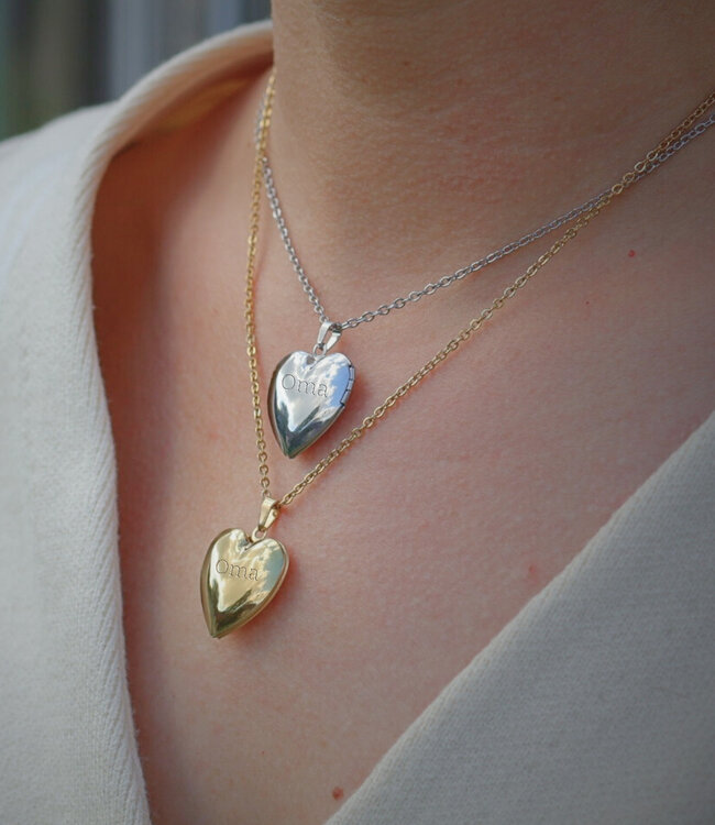 Foto hart medaillon ketting met gravering en unieke details