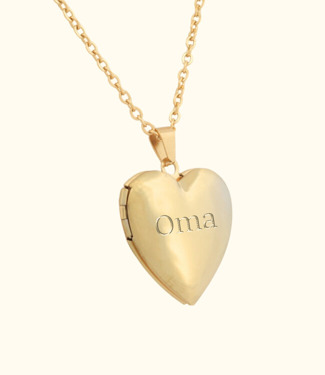 Foto hart medaillon ketting met gravering en unieke details