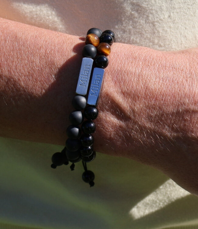 Unieke kralen armband met gepersonaliseerde naamplaat