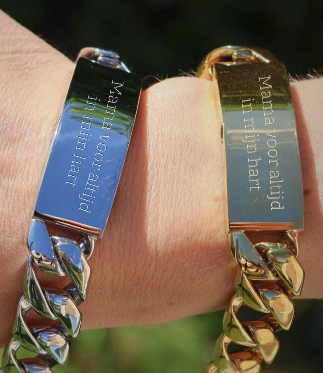 Stijlvolle Cuban Link Met Askamer En Graveerplaat Voor Persoonlijke Herinneringen