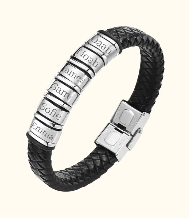 Gevlochten leren armband met 1 t/m 6 graveerplaatjes voor een persoonlijke touch