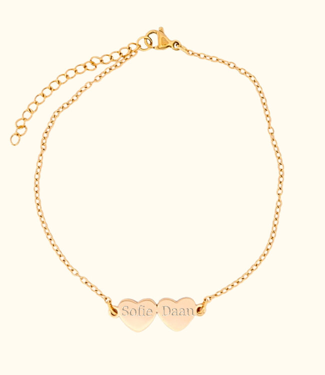 Elegante hartjes armband met verfijnd design en naamgravering