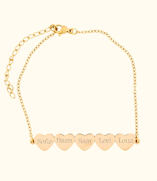 Elegante hartjes armband met verfijnd design en naamgravering