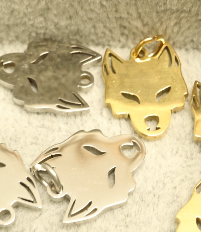 Unieke Bedel Geïnspireerd Door De Kracht Van Wolven