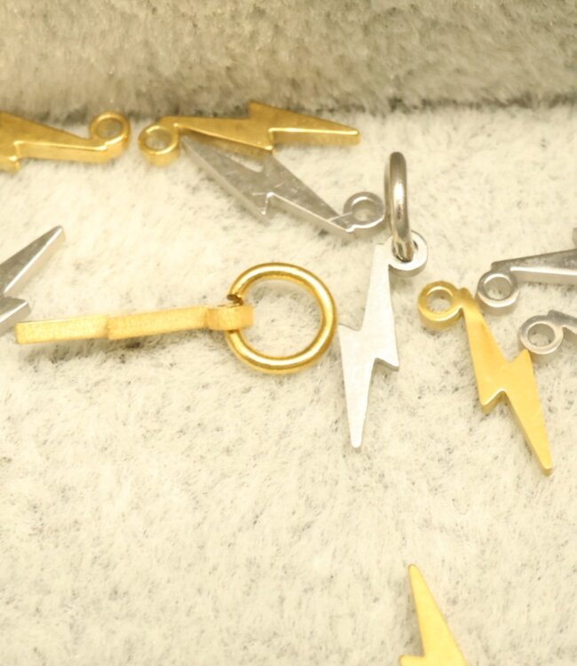 Unieke Bedel Geïnspireerd Door De Energie Van Bliksemschichten