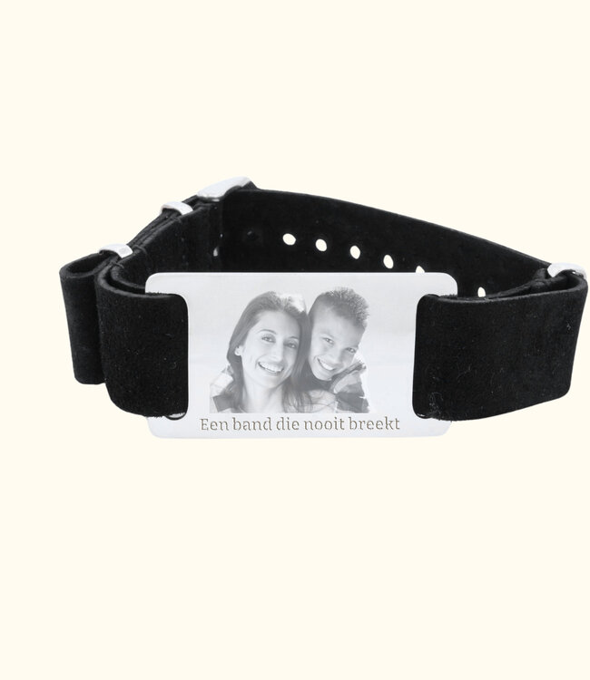 Elegante Dames Armband Van Leer Met Gegraveerde Foto