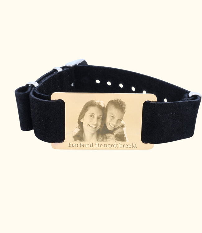 Elegante Dames Armband Van Leer Met Gegraveerde Foto
