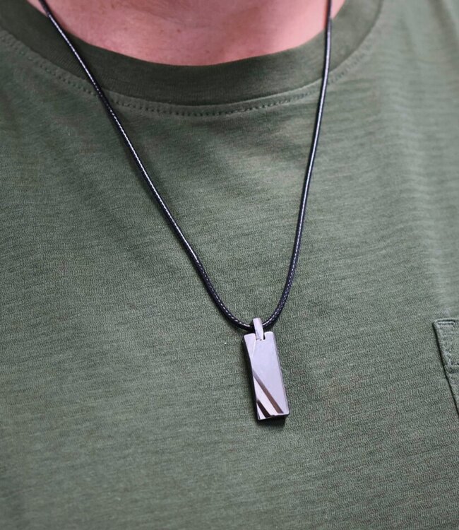 Stoere Zwarte Heren Ketting Met Wolfraam Hanger En Gravering