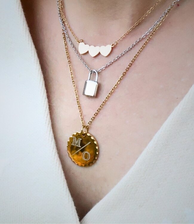 Elegante Munt Ketting Met Letters Gegraveerd